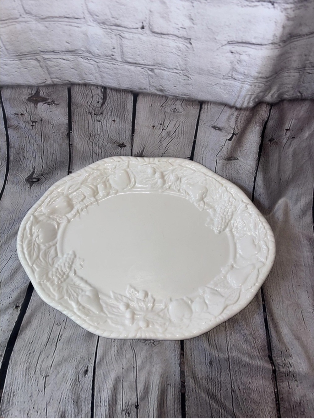 Nature By Tabletops Unlimited Large Pasta And Salad Platter 21 3/4” Oval Fruit - Picture 3 of 6